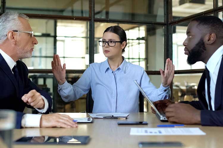 ادارات دولتی مدیریت تعارض منافع