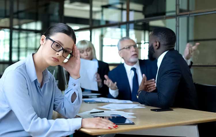 ادارات دولتی مدیریت تعارض منافع